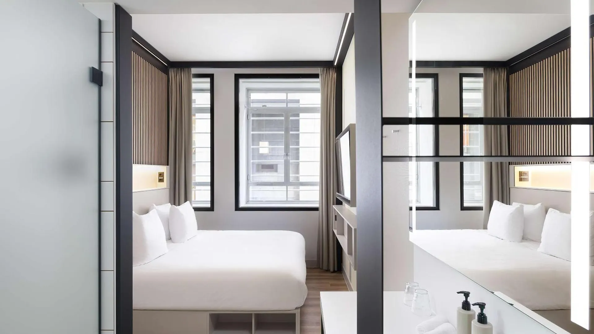 ****  Hotel Motto By Hilton Rotterdam Blaak Países Bajos